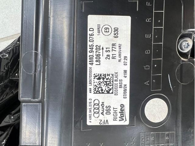  VAG 4M0945076D ціна, від 468.22 USD