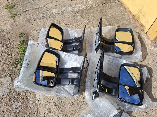 Праве бокове дзеркало Iveco 5802029798
