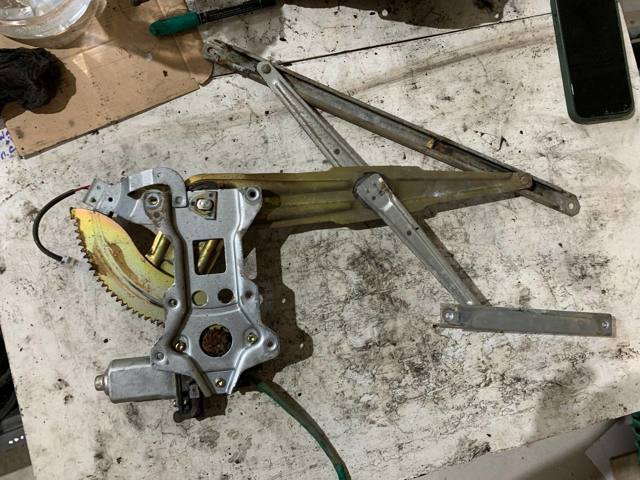  Mitsubishi MR144595
