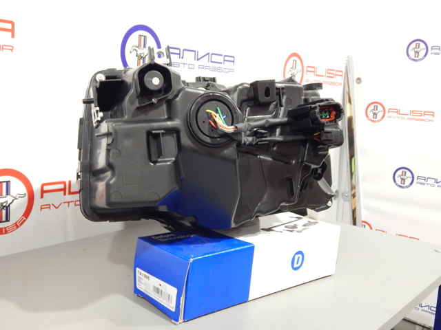 260606RR0D Nissan/Infiniti Фара дальнього світла в зборі