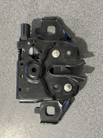 Замок капота Nissan/Infiniti 656016SA0A ціна, від 95.44 USD