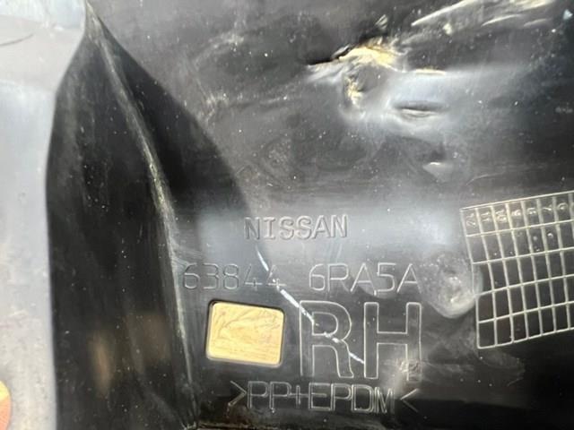Купити 638446RA5A Nissan/Infiniti Бризковик переднього бампера, правий