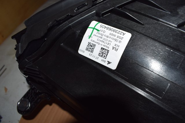  Mercedes A2239068405 ціна, від 1208.89 USD