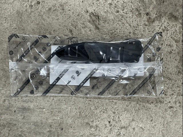 Купити 51984512 Fiat/Alfa/Lancia Кронштейн бампера переднього, правий
