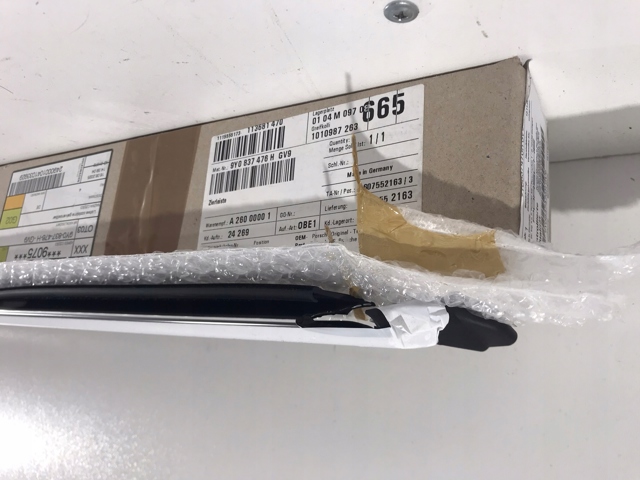 9Y0837476HGV9 Porsche 