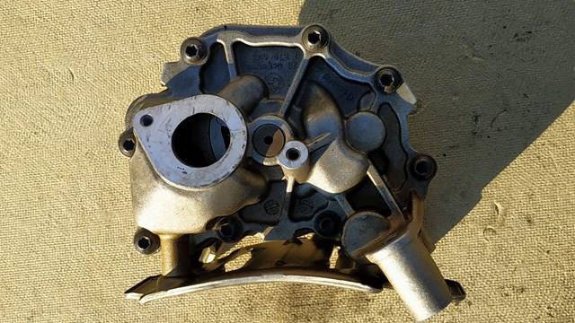 11417570806 BMW Масляний насос двигуна