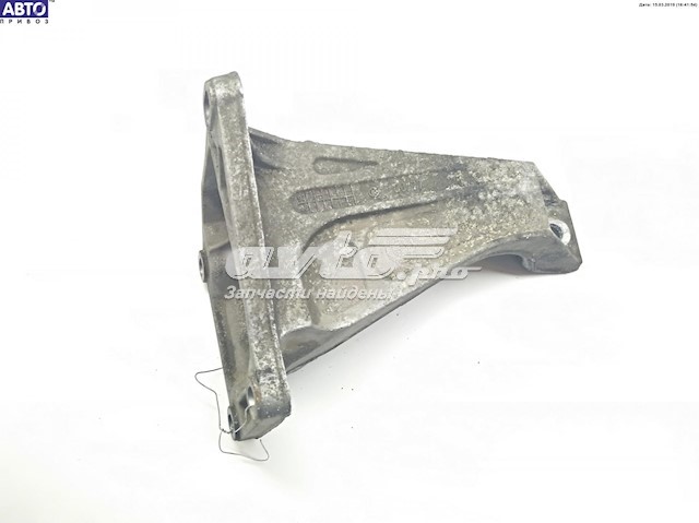 Купити 1095084 BMW Кронштейн подушки (опори) двигуна, правої