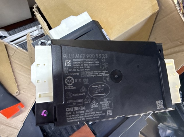 Купити A1679009523 Mercedes 