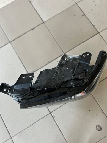 Фари Mazda BDTW51040C ціна, від 252.11 USD