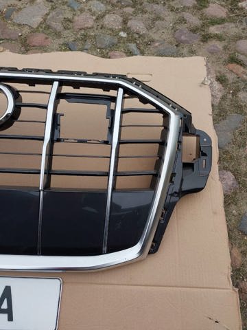 Решітка радіатора 4M0853651AFRN4 VAG