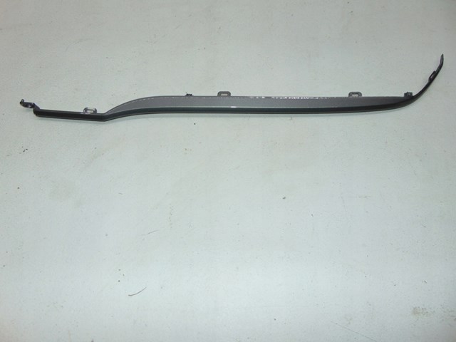 Купити 7187386R100BK Suzuki Молдинг заднього бампера, правий