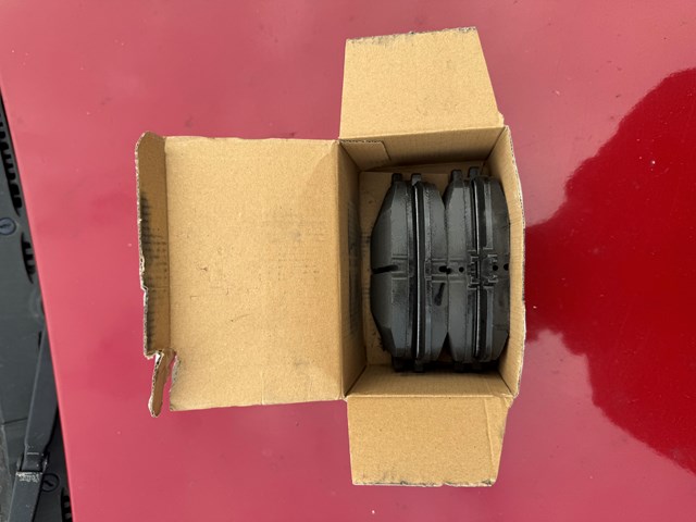 Купити A0004209602 Mercedes Задні колодки