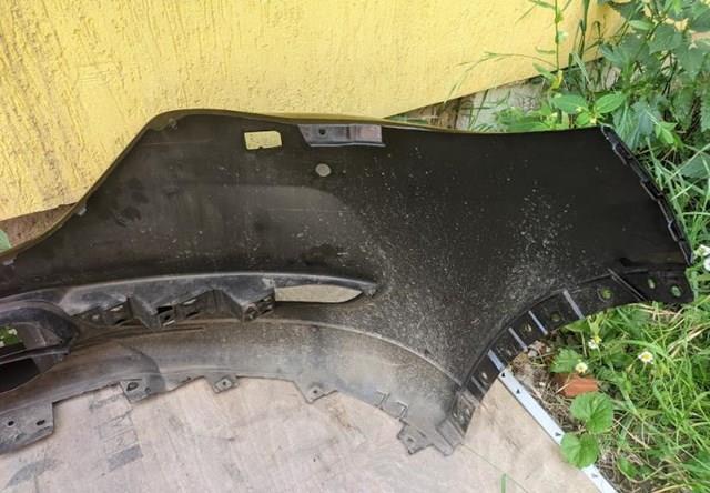 Передній бампер KF1B50031E8P Mazda
