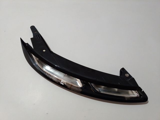 9800910680 Peugeot/Citroen Ходові вогні, праві