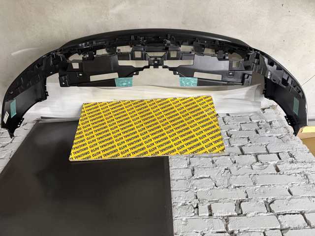 BCKA50031EBB Mazda Бампер передній в зборі