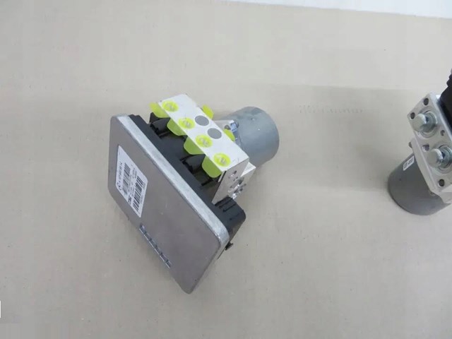 Купити A1679005614 Mercedes Гідроблок АБС