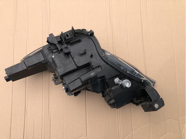 Фара права KB8N51031H Mazda