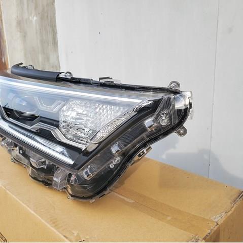 Основна фара - вставка Toyota 8114542A33 ціна, від 507.90 USD
