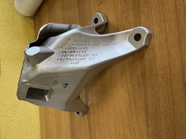 BMW 22116870746 ціна, від 57.01 USD