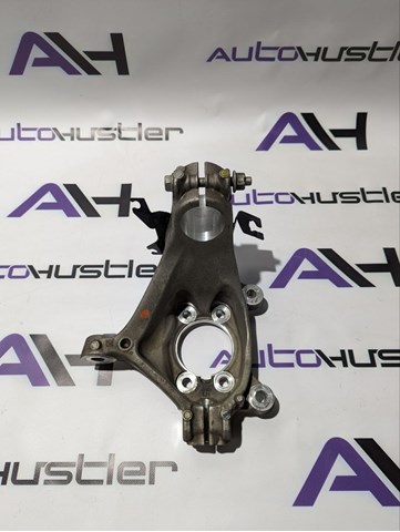 Купити 400156RR0A Nissan/Infiniti Цапфа поворотна ліва