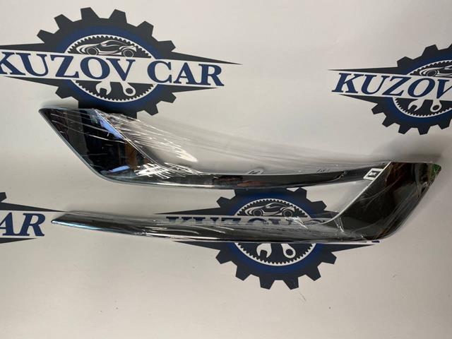 Обід (окантовка) фари протитуманної, лівої HS7Z15266AB Ford