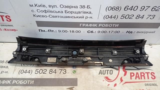 Спойлер кришки багажника 768010D760 Toyota