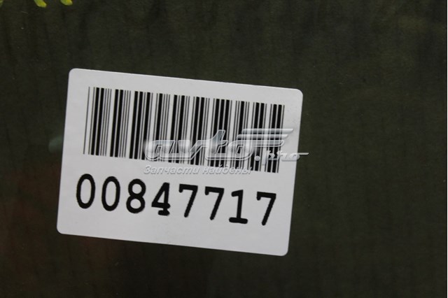 GS7403D302 XYG Скло передніх дверей, правих