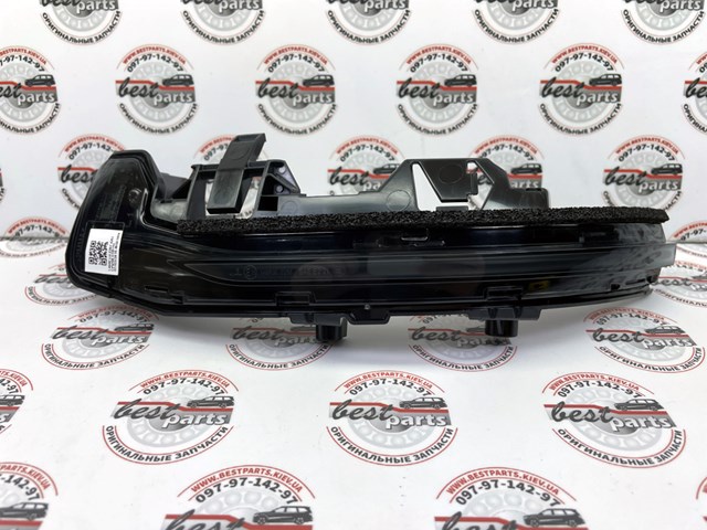 Купити LR152957 Land Rover 