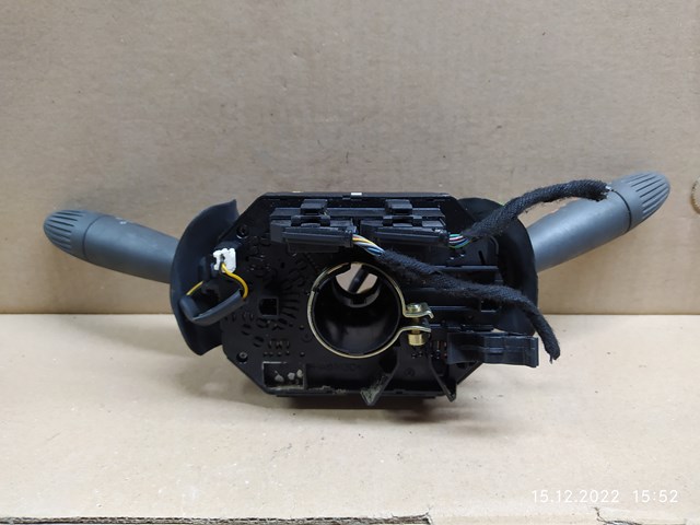 Перемикач підрульовий, лівий Fiat/Alfa/Lancia 735360977 ціна, від 133.78 USD