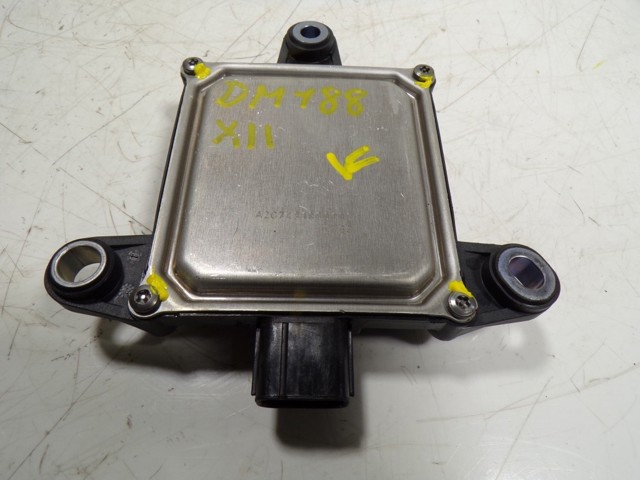 881620D010 Toyota Радар зміни смуги руху