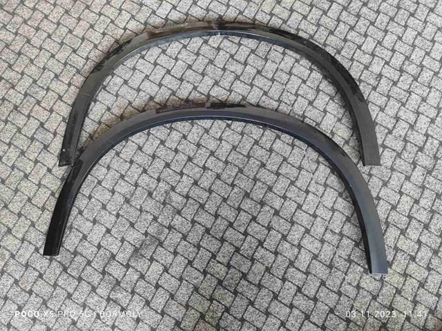 Купити 39797287 Volvo Молдинг арки крила переднього, лівий