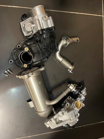 Патрубок системи рециркуляції ОГ EGR GK2Q9E470AA Ford