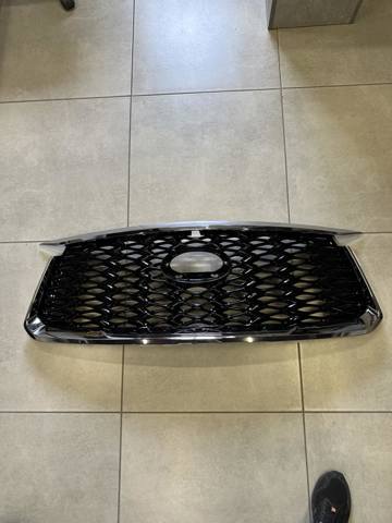 Решітка радіатора 623106SA1B Nissan/Infiniti