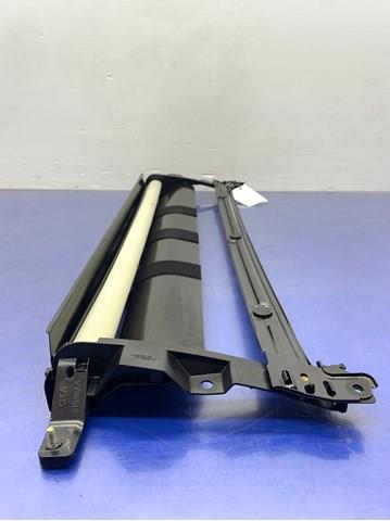 LR141767 Land Rover Штора люка сонцезахисна