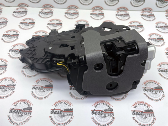 Замок дверки правої передньої LR078708 Land Rover
