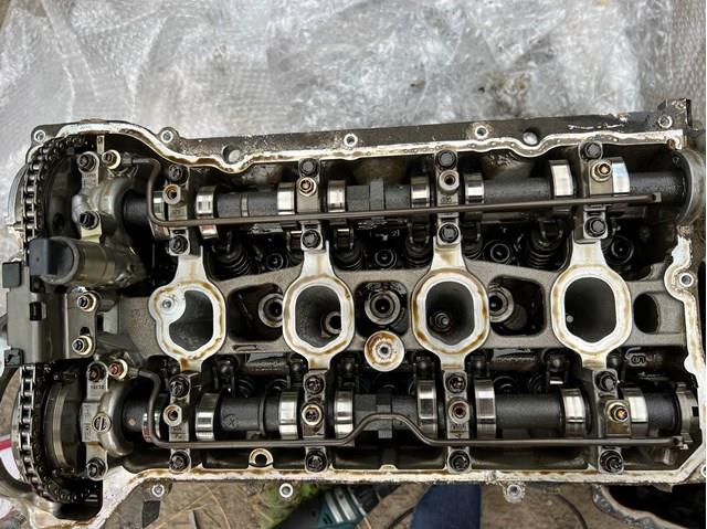 Купити PE0110100B Mazda Головка блоку