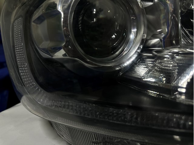 Купити 2409761 Ford 