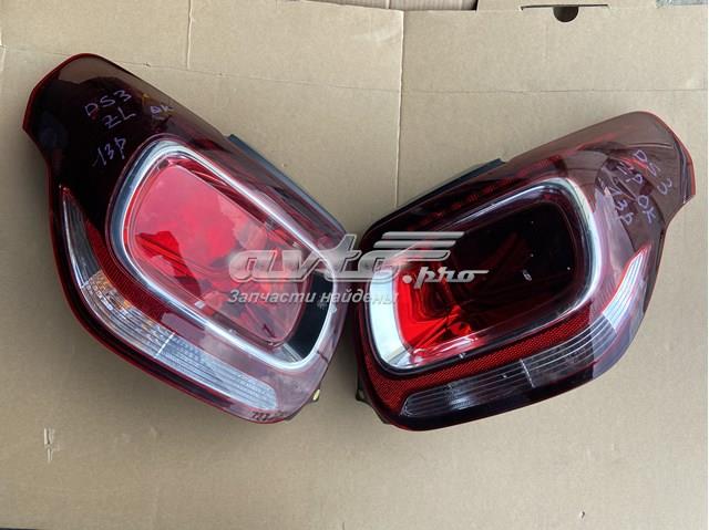 Задня права фара 9808418480 Peugeot/Citroen