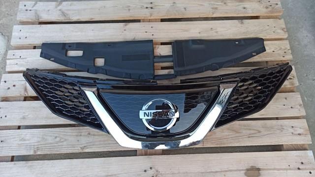 Решітка радіатора 623106MG0B Nissan/Infiniti