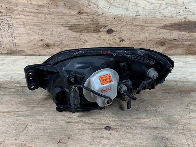 Купити 84001AE400 Subaru Права блок фара