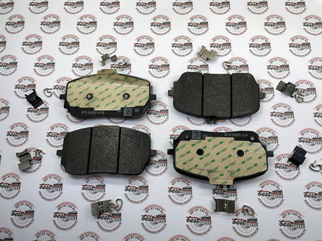 Передні тормозні колодки A0004216302 Mercedes