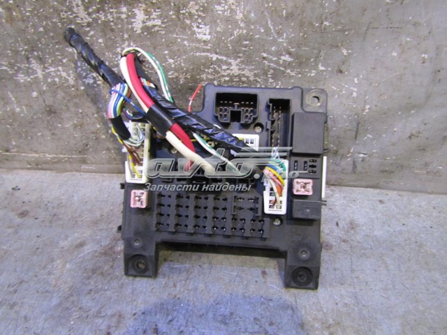Купити 8637A313 Mitsubishi Корпус запобіжників