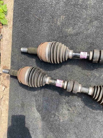 Купити 391006RA2A Nissan/Infiniti Піввісь права