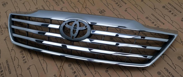 Облицювання радіатора Toyota 531110K380 ціна, від 383.51 USD
