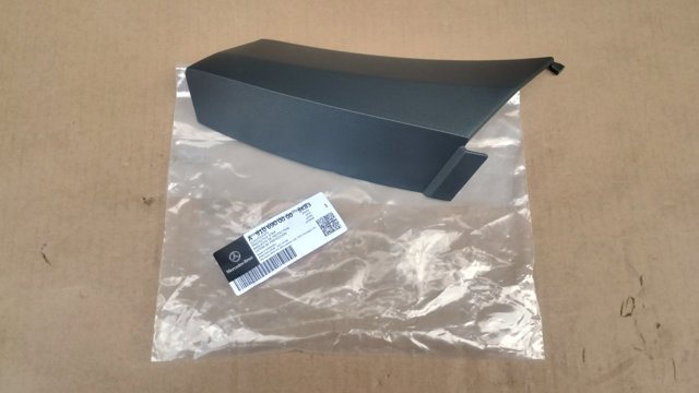 Купити A91069000009K83 Mercedes Молдинг переднього лівого крила