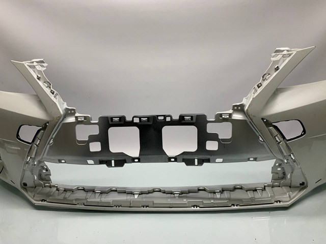 Бампер передній Toyota 5211976923