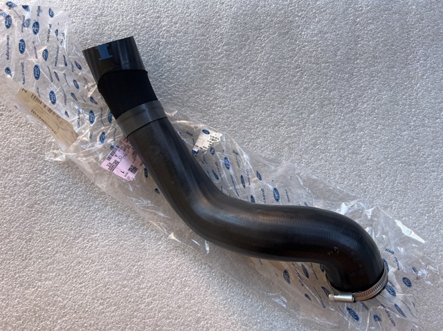 Шланг/патрубок интеркуллера Q-fix Q3730330 ціна, від 42.92 USD