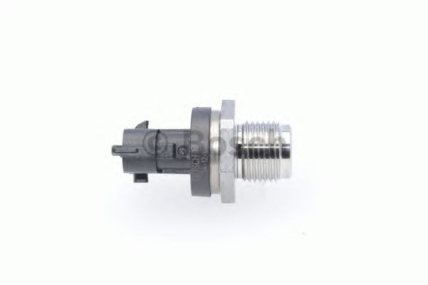 Купити 281006325 Bosch Датчик тиску палива