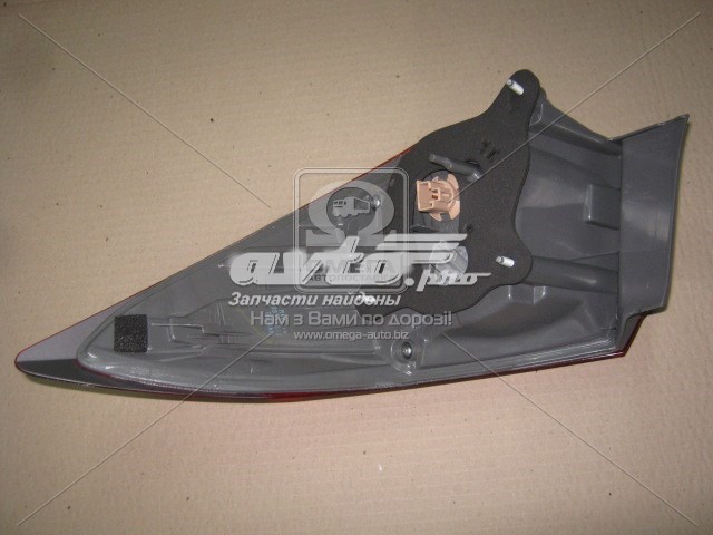 Стоп задній TYC 11C576052B