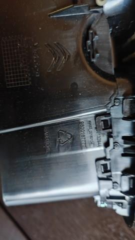 98001677XU Peugeot/Citroen Решітка повітропровода
